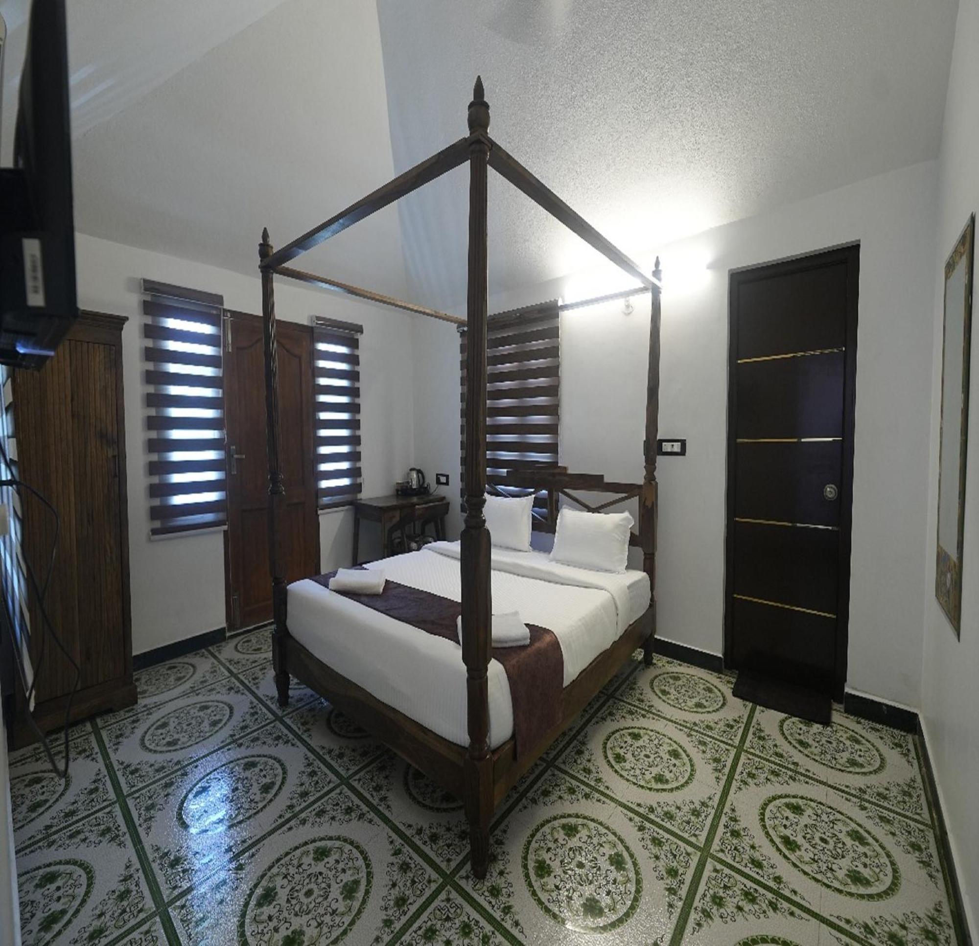 Courtyard Castle Heritage Resort Pondicherry Dış mekan fotoğraf