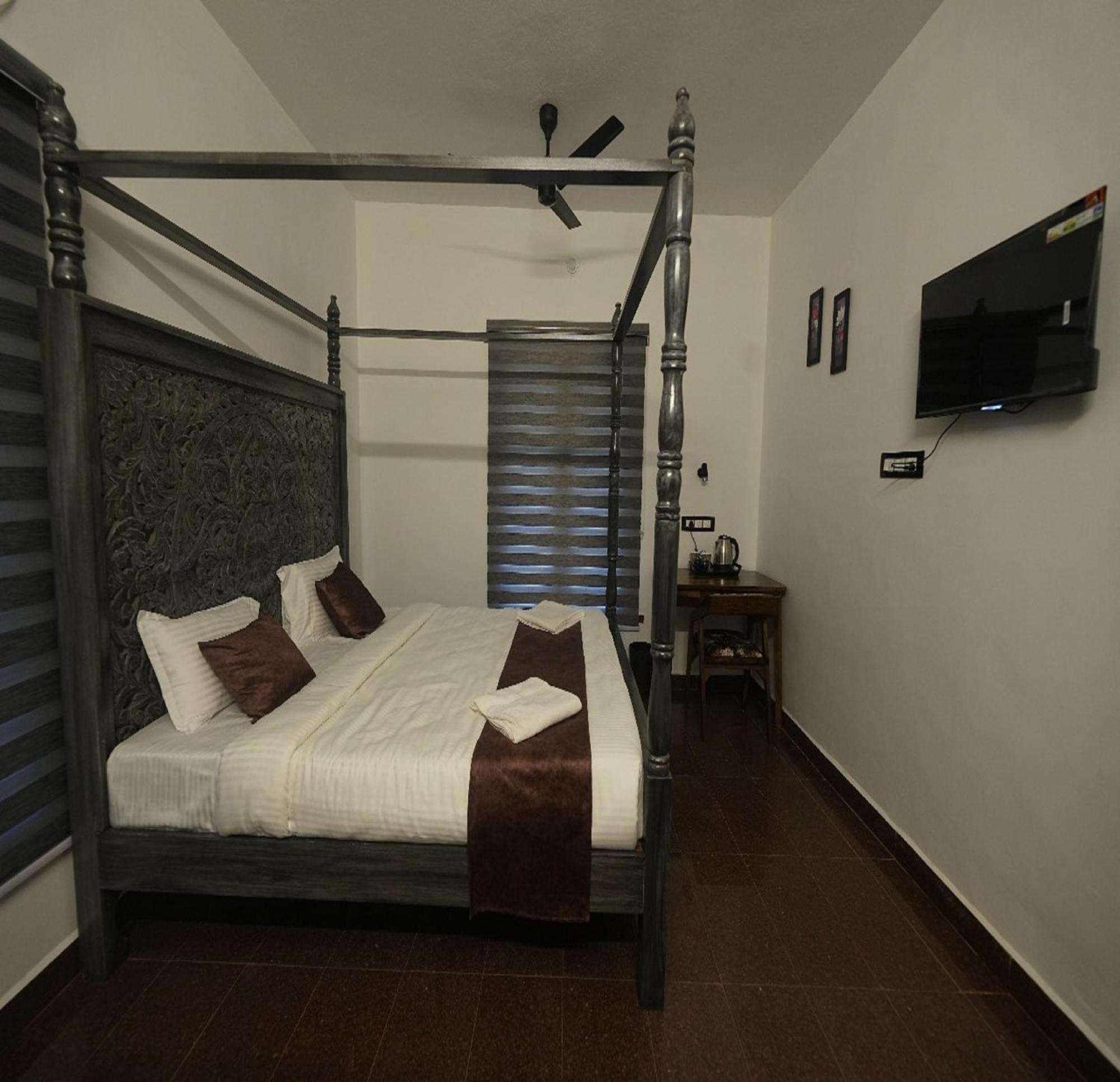 Courtyard Castle Heritage Resort Pondicherry Dış mekan fotoğraf