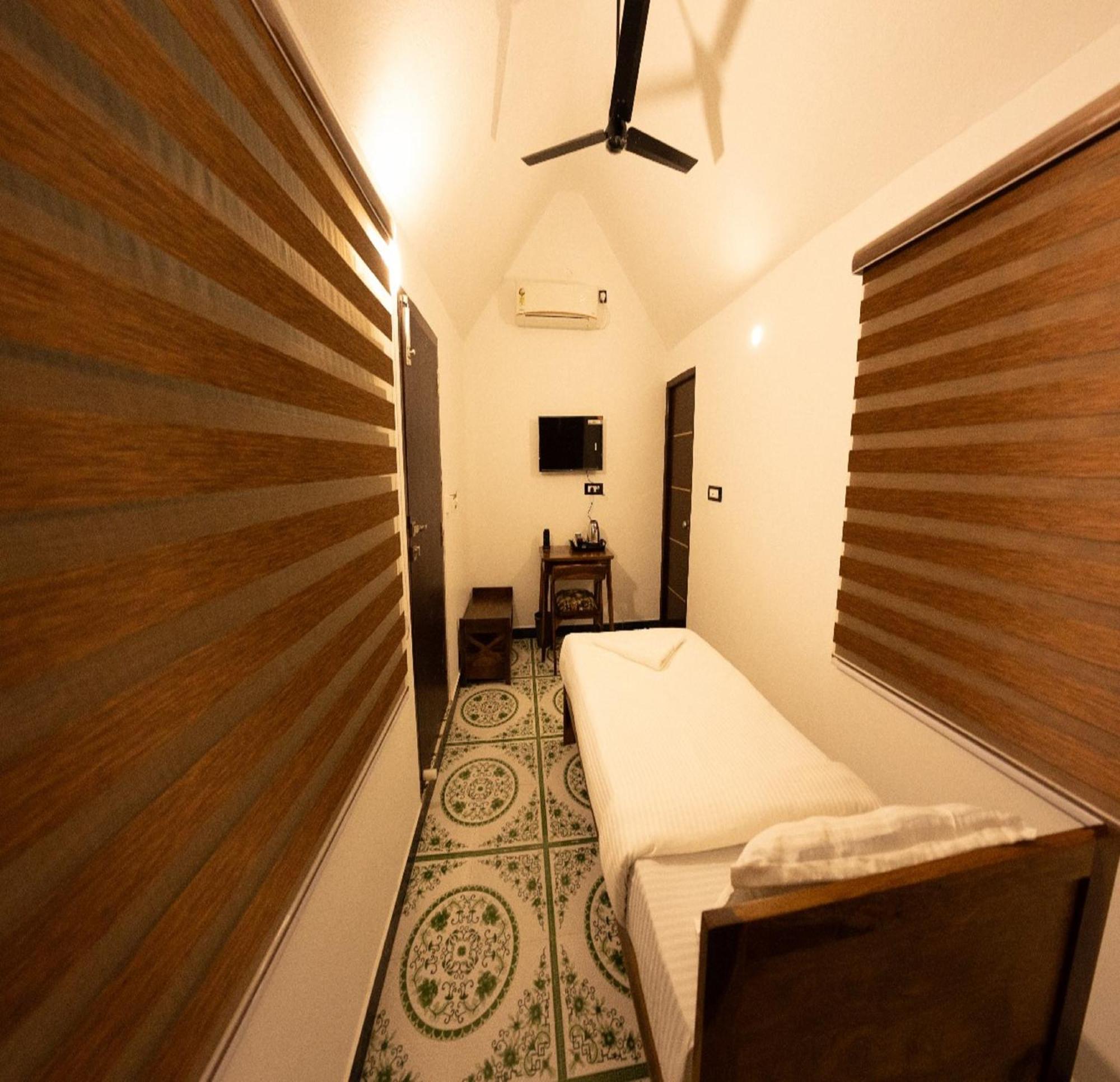 Courtyard Castle Heritage Resort Pondicherry Dış mekan fotoğraf
